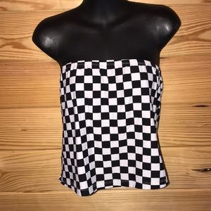 XL Rue 21 black and white checkered tube top🔥
